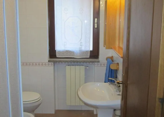 Mit Wasserblick By Interhome